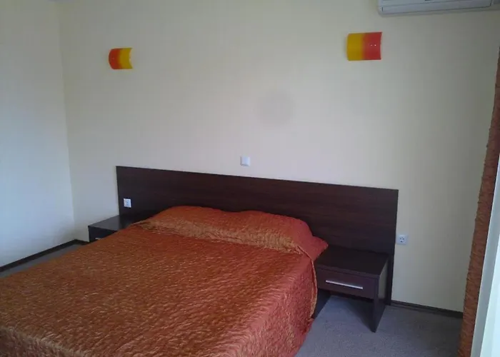 Хотел русалка Китен